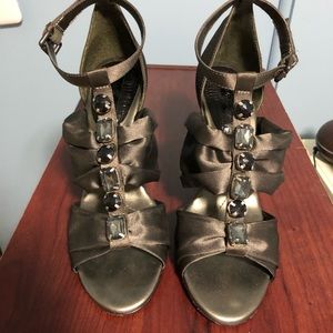 BCBGMAXAZRIA heeled sandals